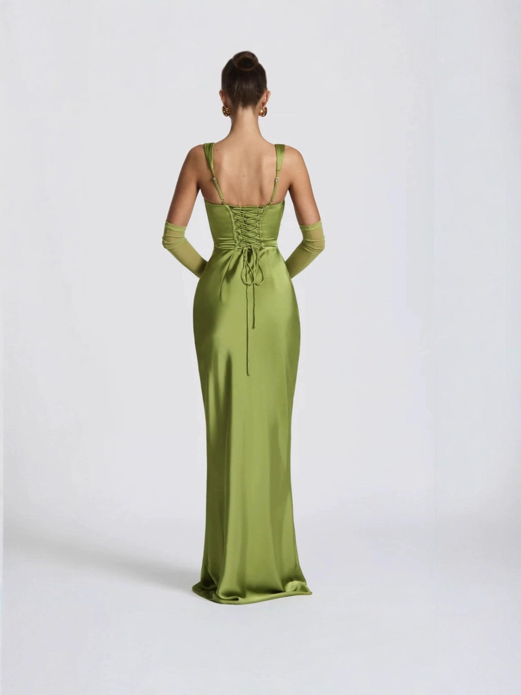 VelluraPetite Sleeveless High-Waist Slim Pleated Dress