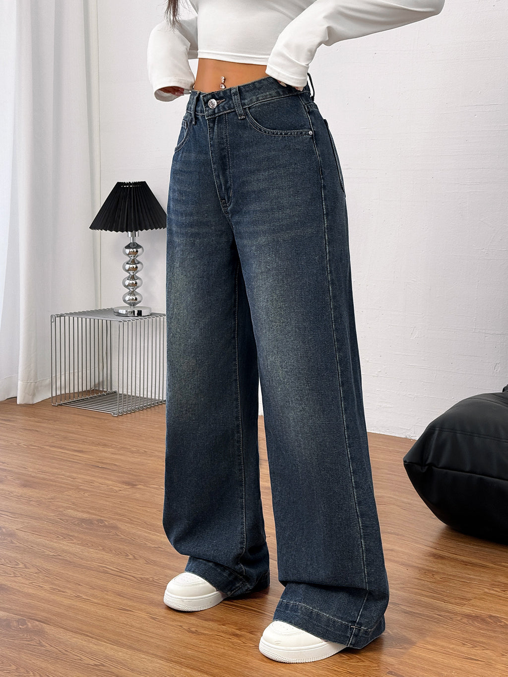VelluraPetite Classic Straight Leg Denim Trousers